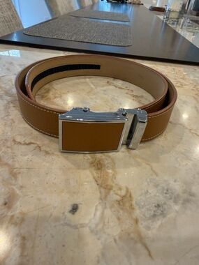 Men's Classic Tan Leather golf Belt with ball mark